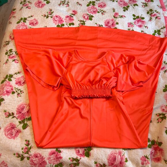 1970s Red polyester prom dress and cover up matching set - Made in Canada by Mis - Picture 15 of 16